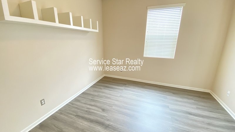 Central Phoenix Beauty on a Double Lot property image