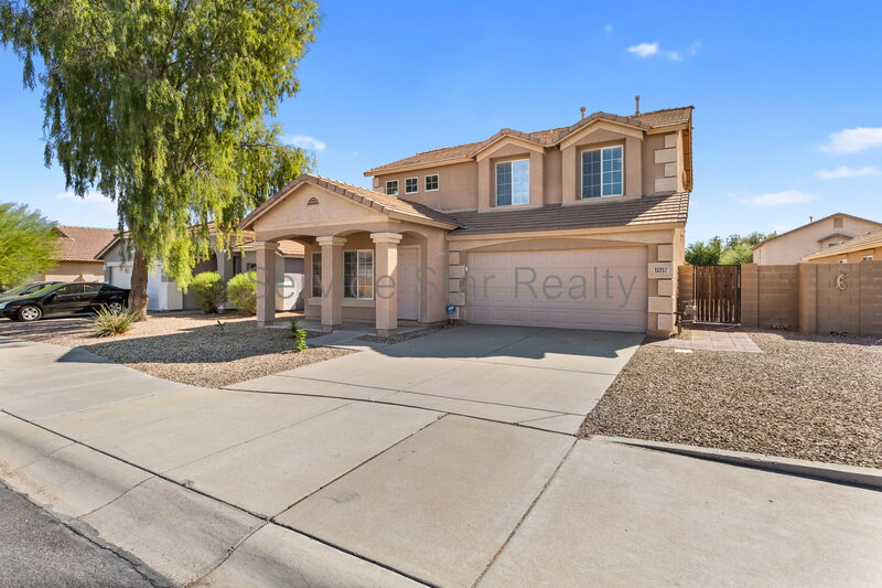 Beautiful 4 Bedroom Home in Goodyear! property image
