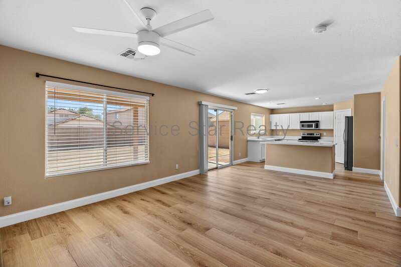 Beautiful 4 Bedroom Home in Goodyear! property image