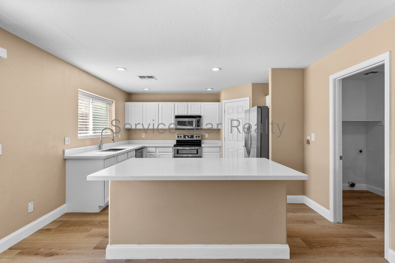 Beautiful 4 Bedroom Home in Goodyear! property image