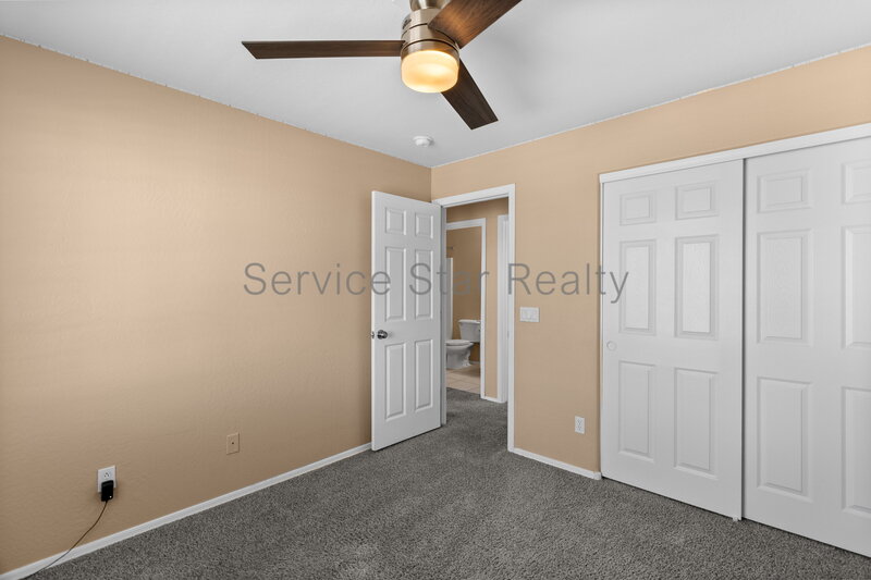 Beautiful 4 Bedroom Home in Goodyear! property image