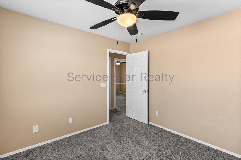 Beautiful 4 Bedroom Home in Goodyear! property image