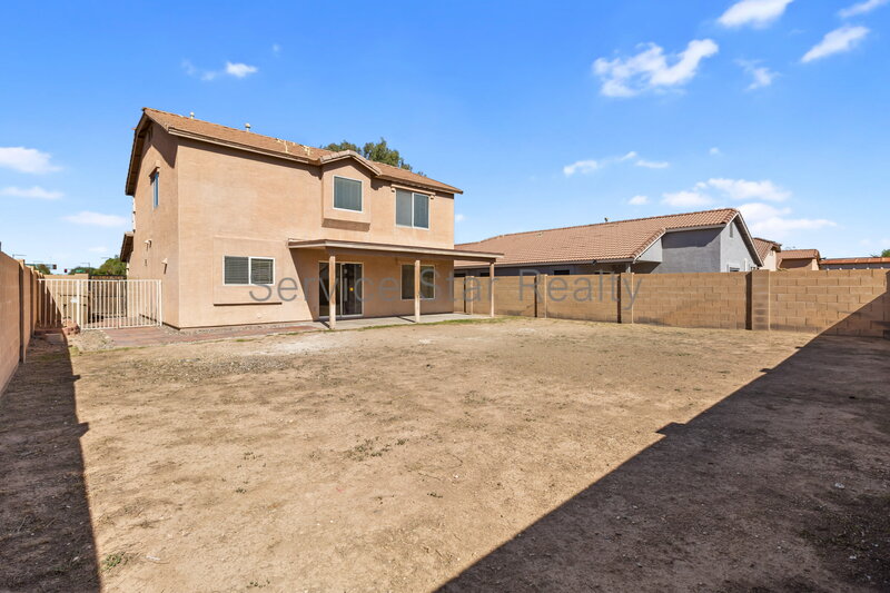 Beautiful 4 Bedroom Home in Goodyear! property image