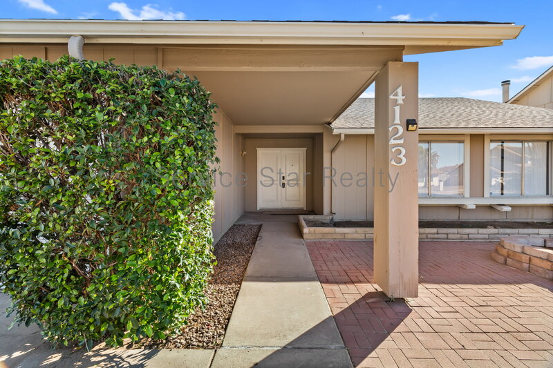Fantastic 4-Bedroom Home in North Phoenix! property image
