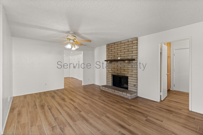 Fantastic 4-Bedroom Home in North Phoenix! property image