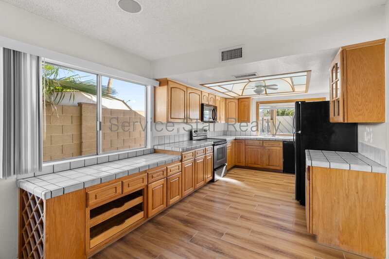 Fantastic 4-Bedroom Home in North Phoenix! property image