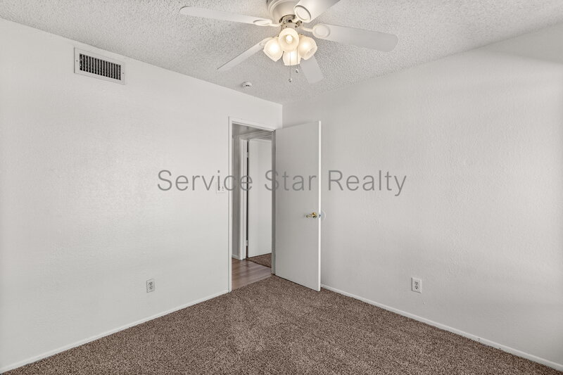 Fantastic 4-Bedroom Home in North Phoenix! property image