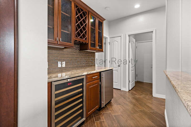 Beautiful 3. Bedroom, 2 bath home in Gilbert w/Sparkling Pool!!! property image