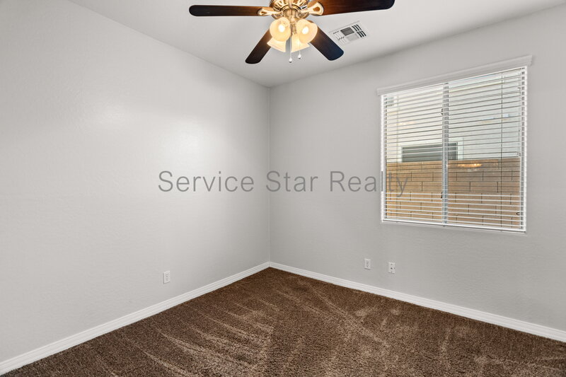 Beautiful 3. Bedroom, 2 bath home in Gilbert w/Sparkling Pool!!! property image