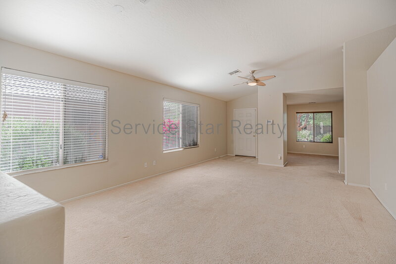 3 bedroom w/den, 2 bath in Litchfield Park property image