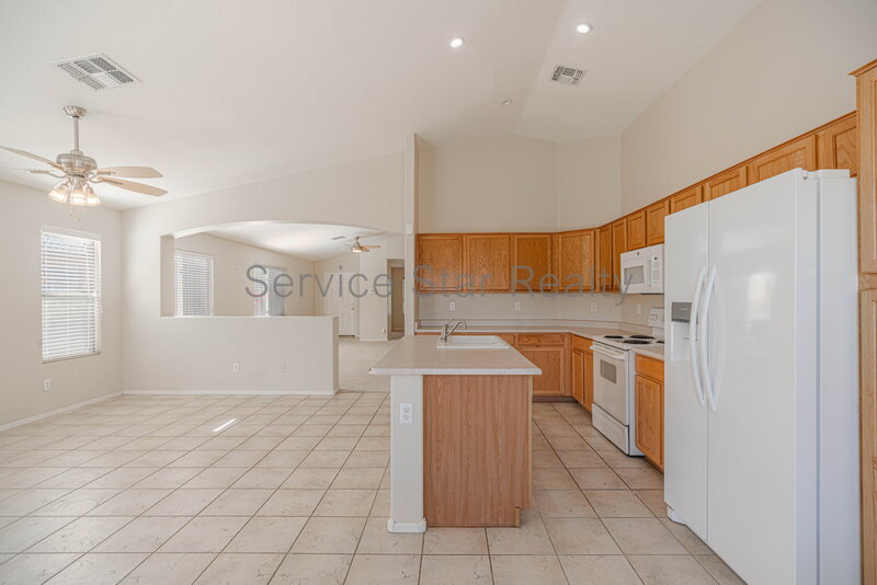 3 bedroom w/den, 2 bath in Litchfield Park property image