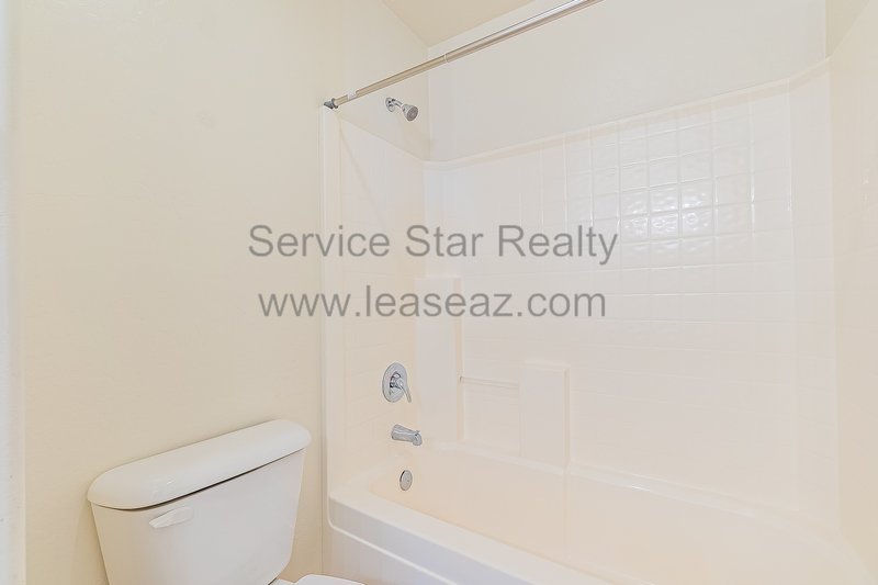 Large 5 Bedroom Home in Florence property image