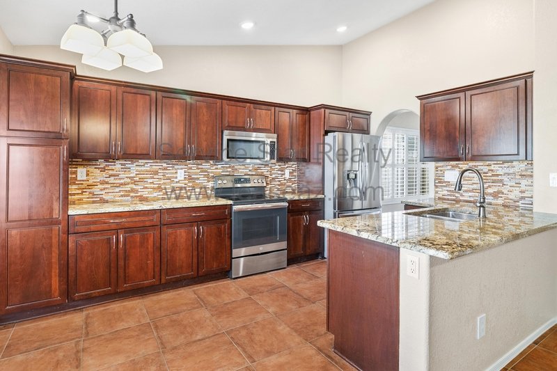 Fabulous 3BR/2BA in Avondale! property image