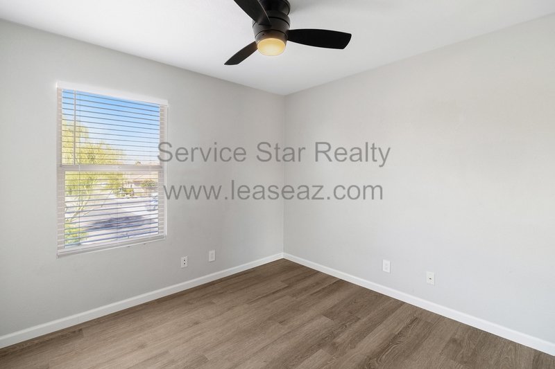 Stunning 4BED/2.5 Bath Home property image