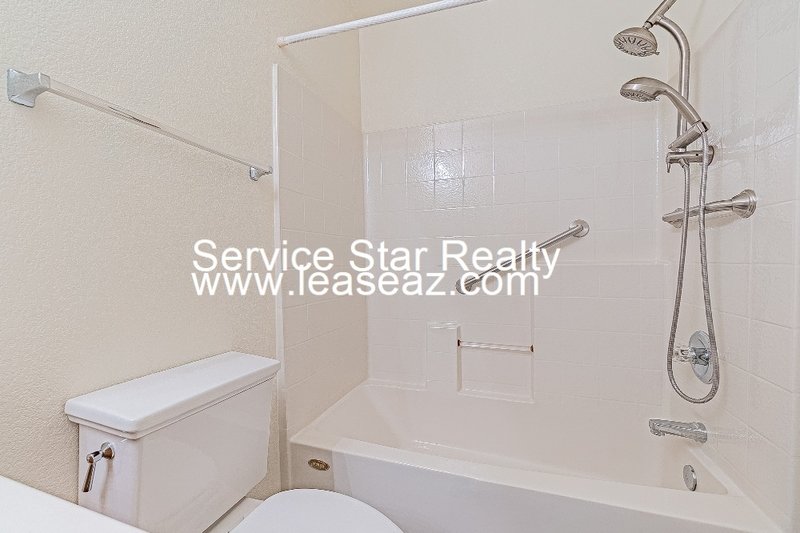 2 Bed/2 Bath Home in Surprise! property image