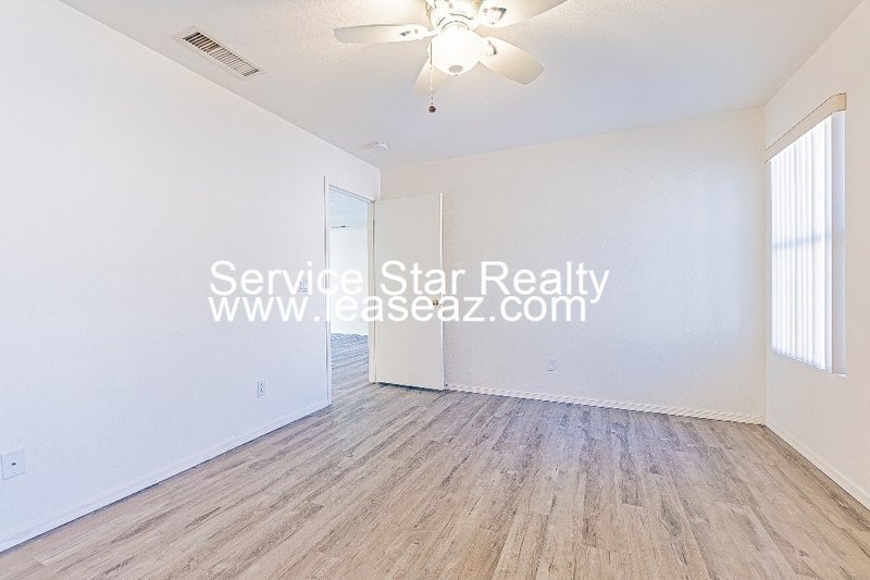 2 Bed/2 Bath Home in Surprise! property image