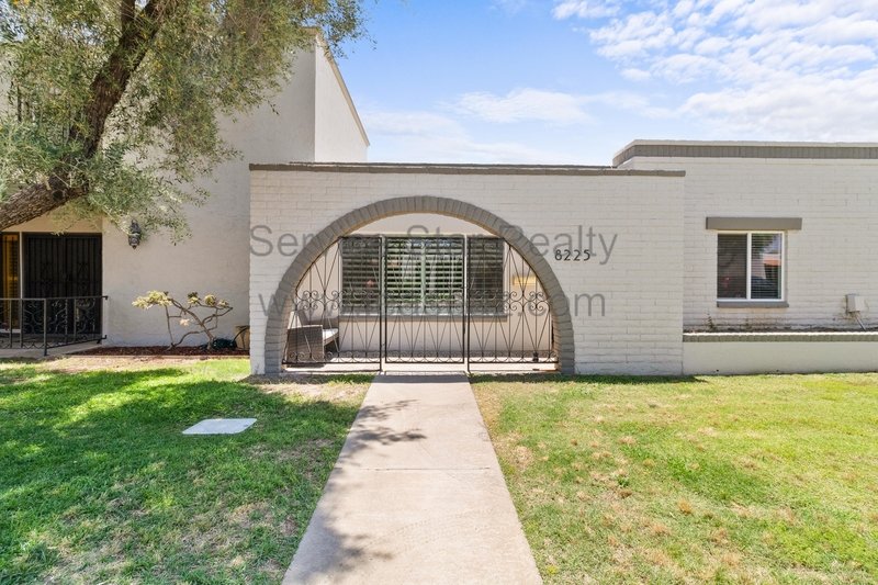 Fantastic 4BR/2BA in Prime Scottsdale Location! property image